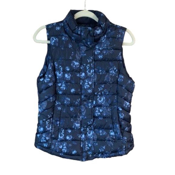 Gap Blue Floral Women's Small Quilted Puffer Full Zip Snap Overlay Chic Vest EUC - Picture 2 of 14